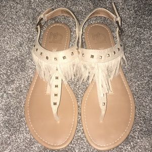 Nude studded sandas